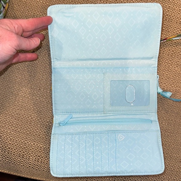 Vera Bradley Lemon Grove All-in-One Wristlet/Wallet/Crossbody Bag - Picture 3 of 8